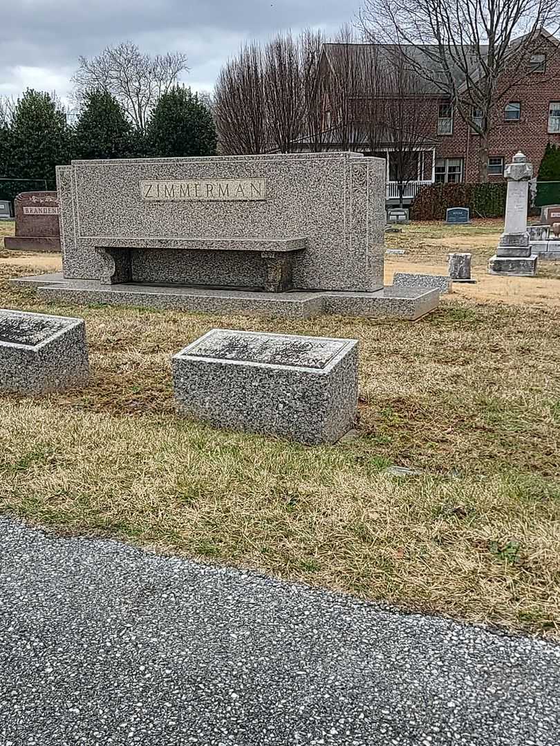 Brice P. Quinn's grave. Photo 2