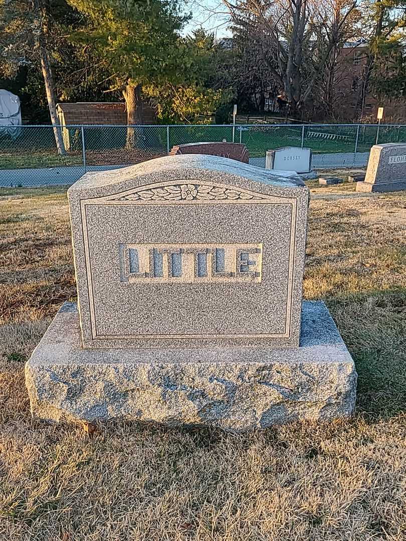 Harry Edgar Little's grave. Photo 1