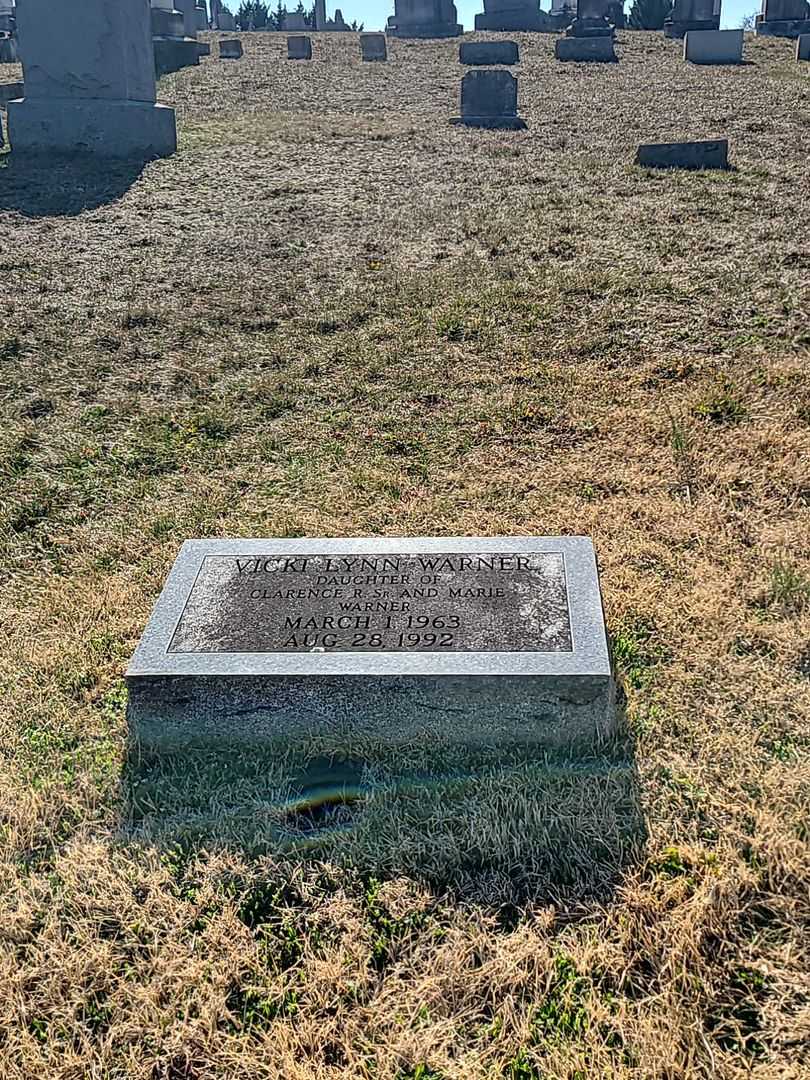 Vicki Lynn Warner's grave. Photo 2