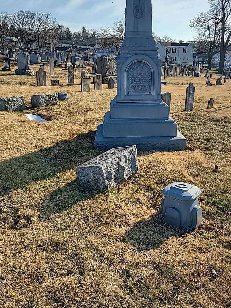 Marie P. Oursler's grave. Photo 2