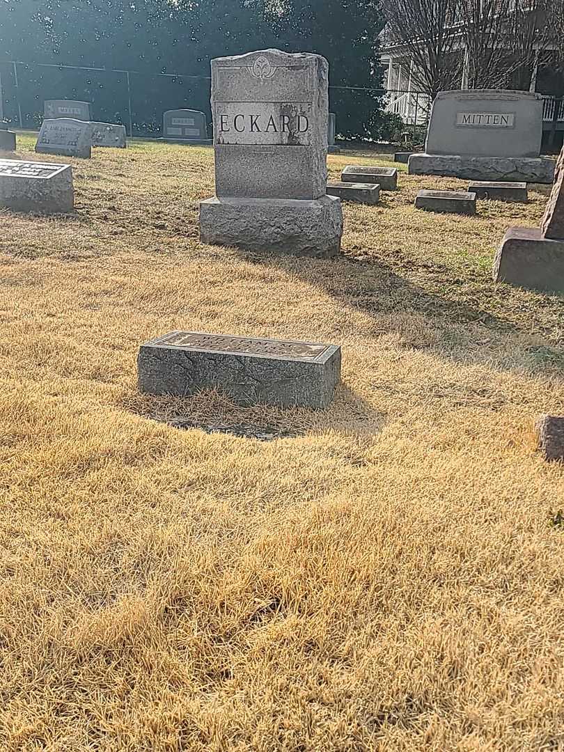 William M. Eckard's grave. Photo 2