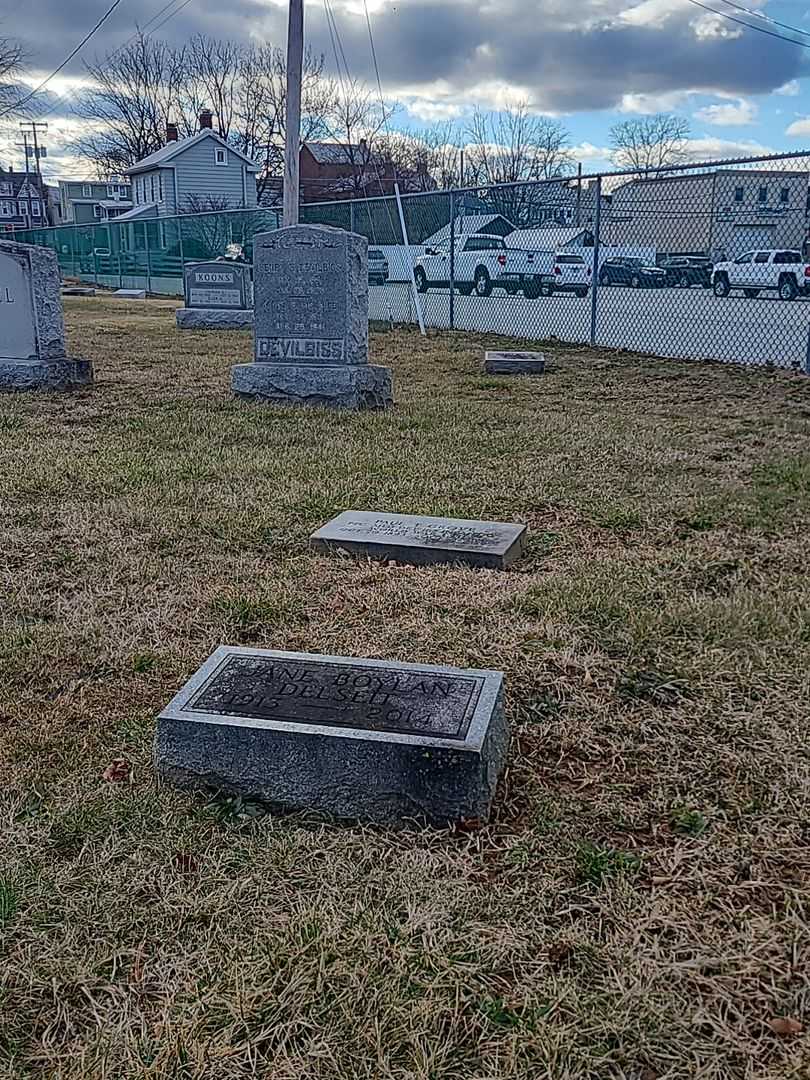 Paul T. Grove's grave. Photo 2