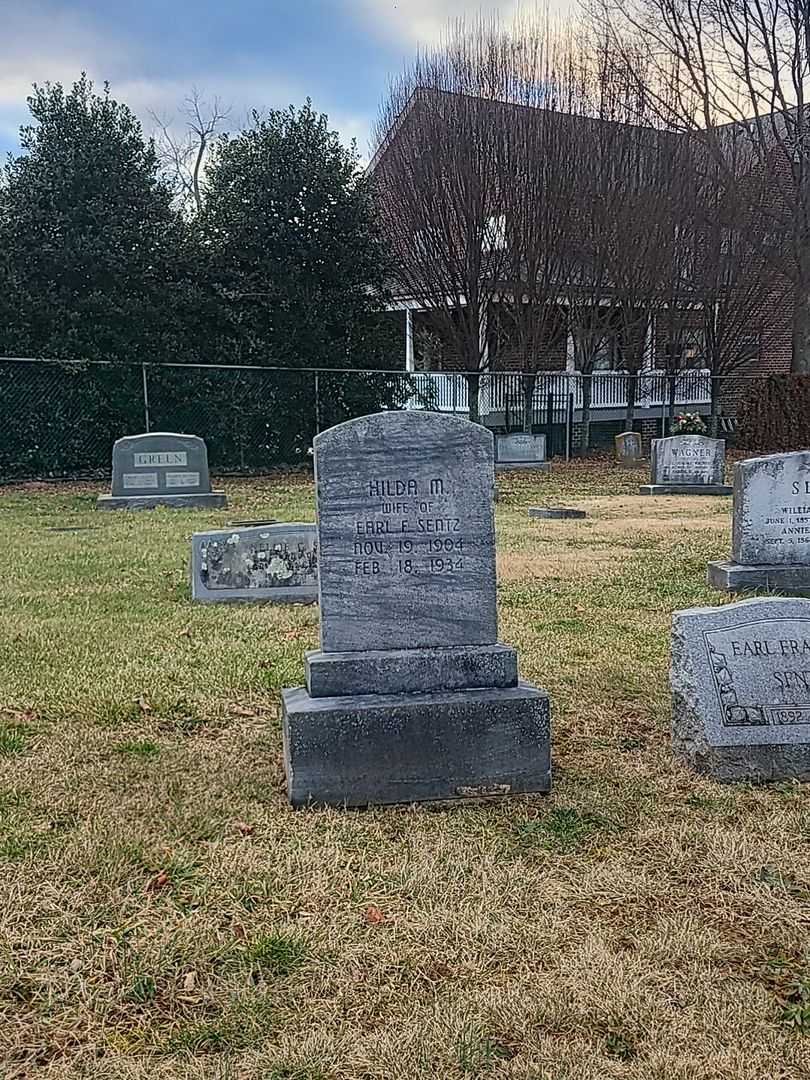 Hilda M. Sentz's grave. Photo 2