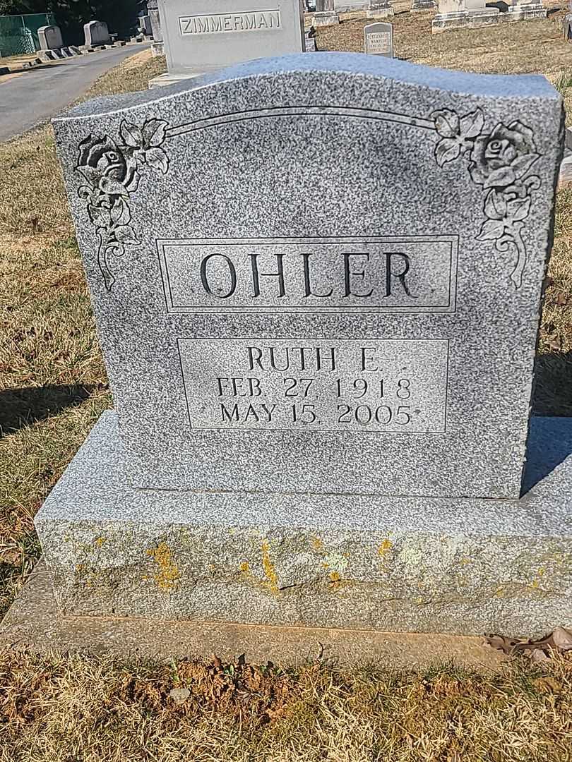 Ruth E. Ohler's grave. Photo 2