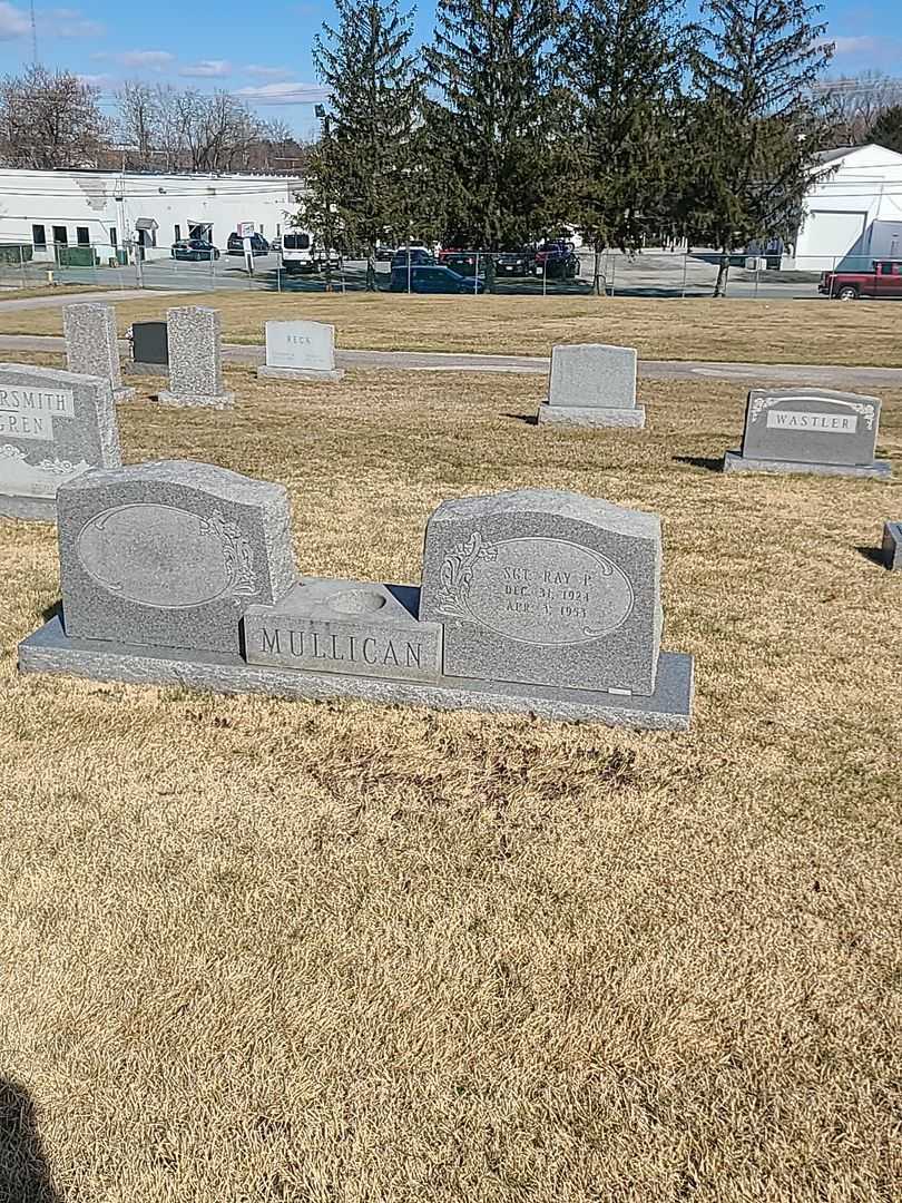 Sergeant Ray P. Mullican's grave. Photo 2