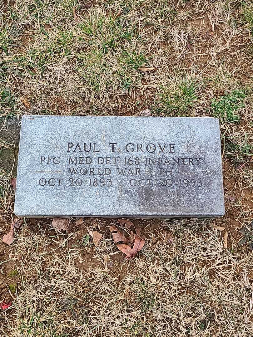 Paul T. Grove's grave. Photo 1