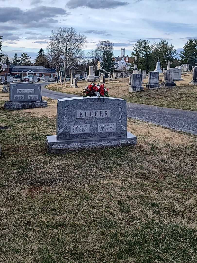 William N. Keefer's grave. Photo 2