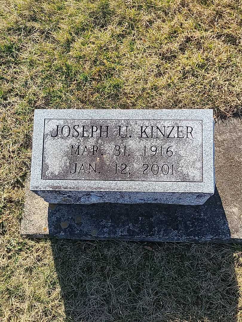 Joseph U. Kinzer's grave. Photo 3