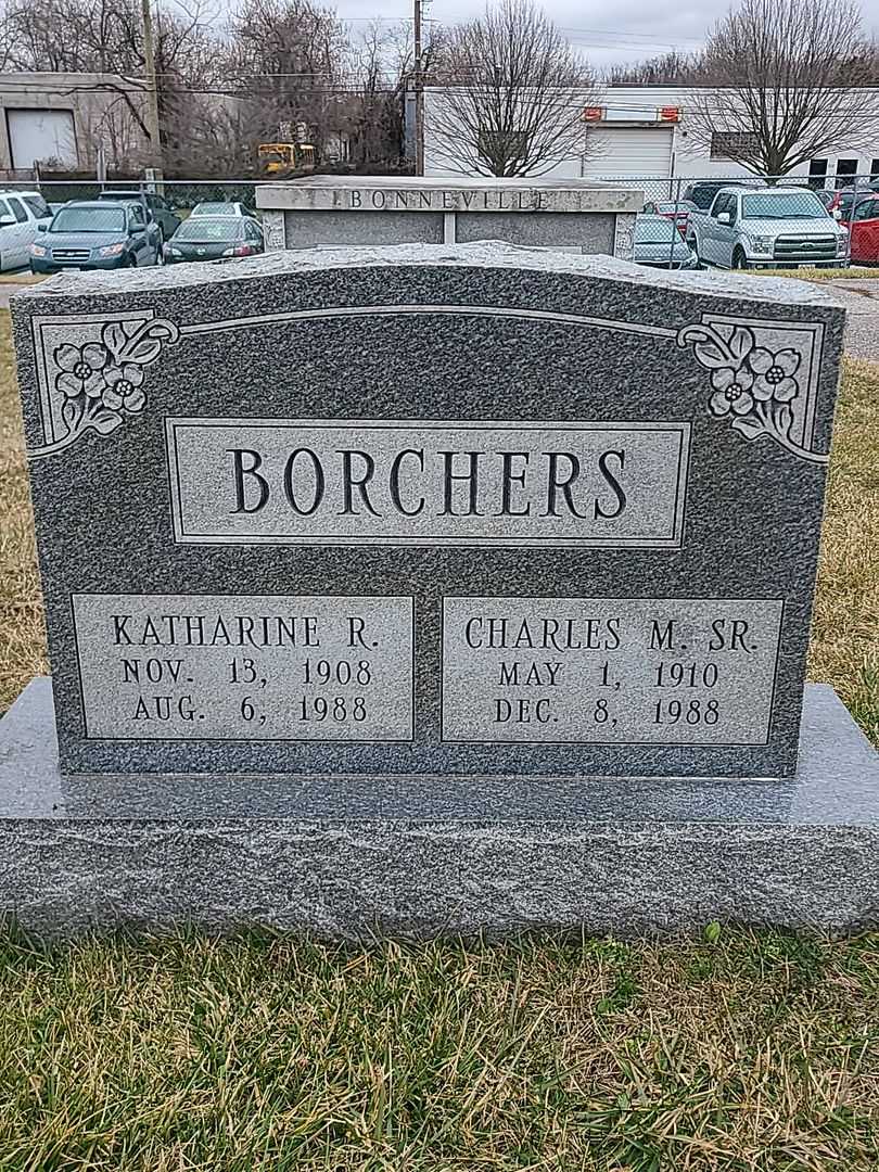 Charles M. Borchers Senior's grave. Photo 1