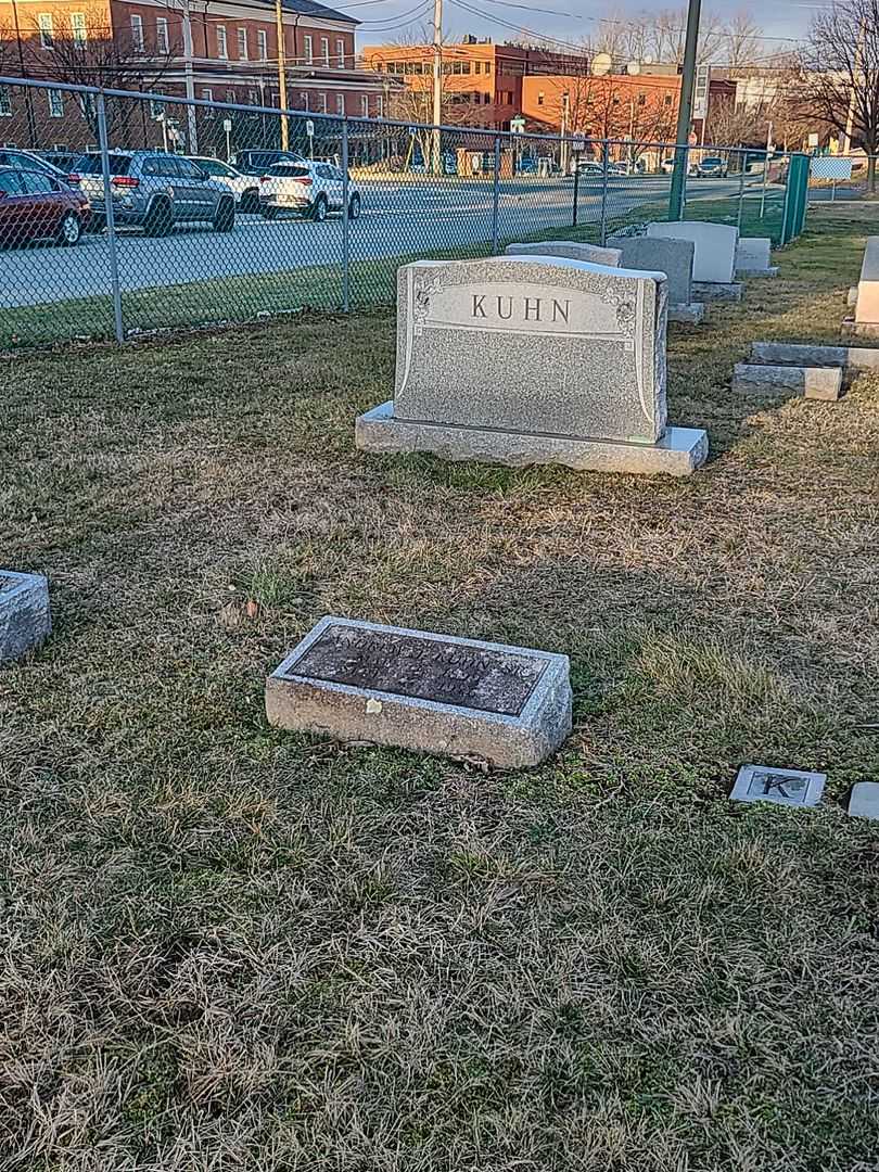 Andrew J. Kuhn Senior's grave. Photo 2