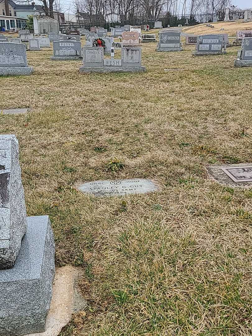 Stanley G. Guy's grave. Photo 2