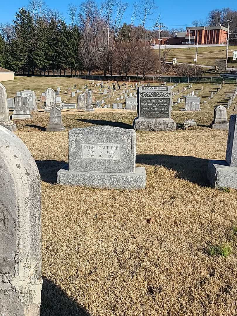 Ethel Galt Erb's grave. Photo 2