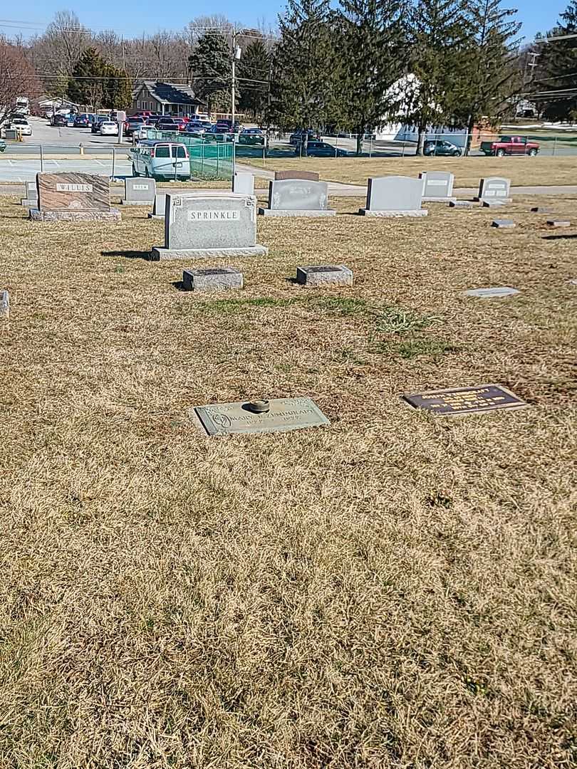 Mary E. Zendgraft's grave. Photo 2