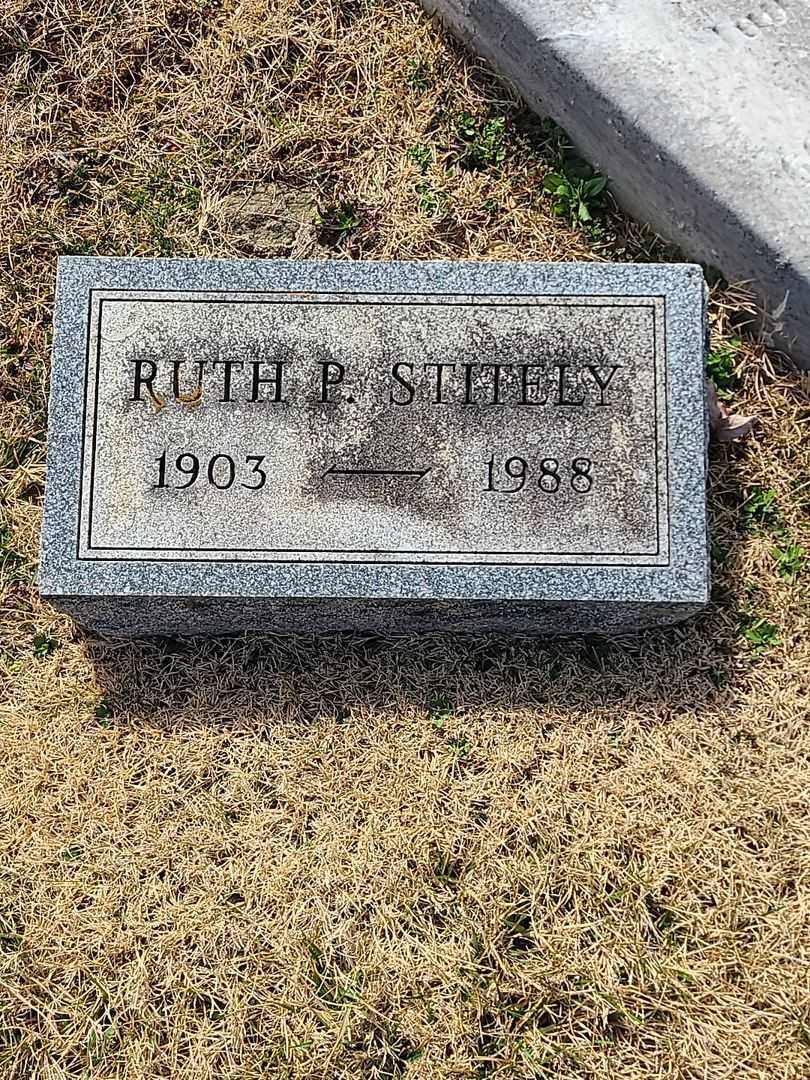 Ruth P. Stitely's grave. Photo 3