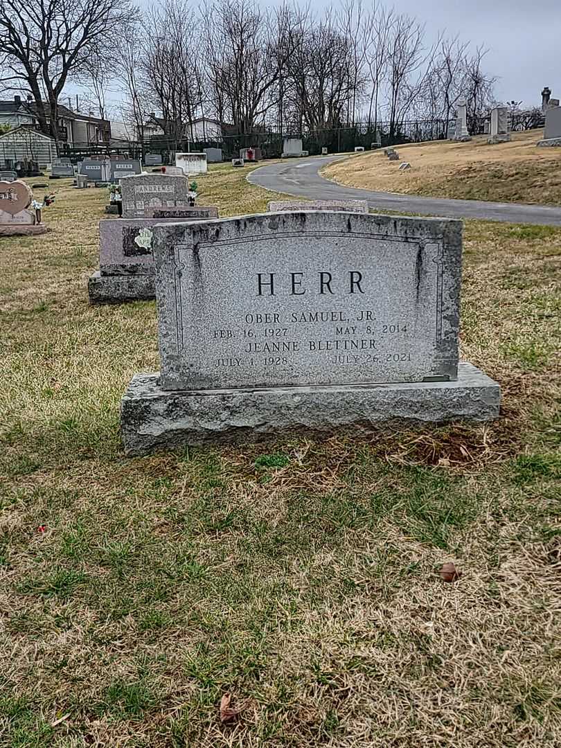 Ober Samuel Herr Junior's grave. Photo 2