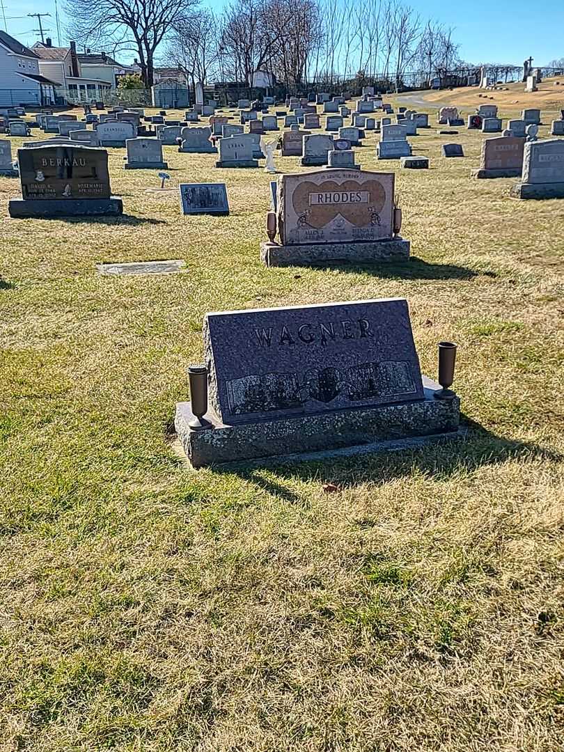 Judith P. Wagner's grave. Photo 2