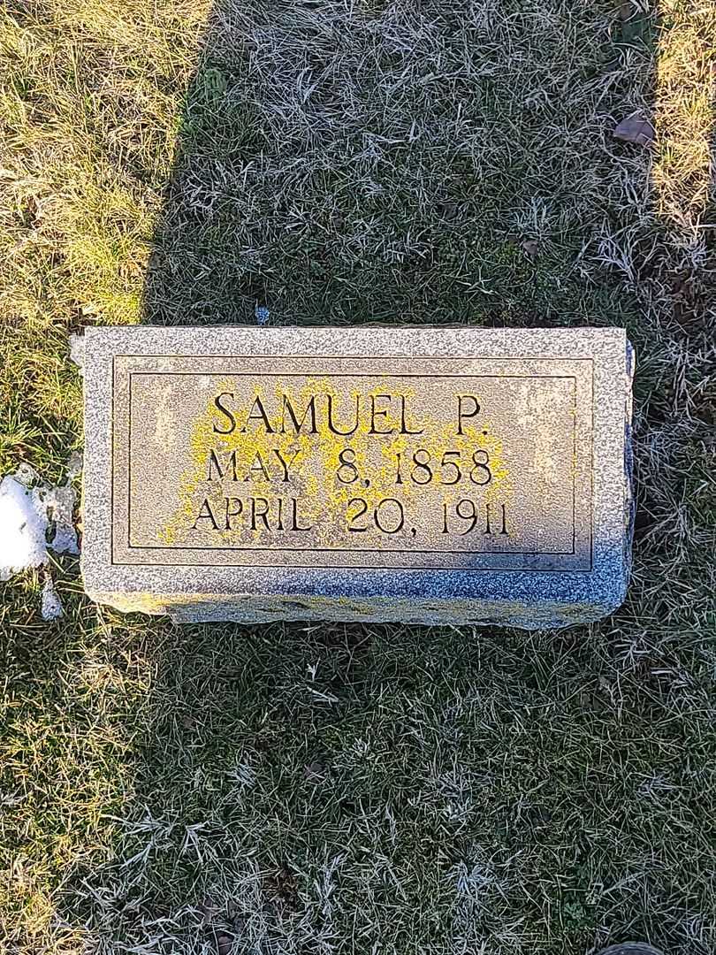 Verna Bair Crouch's grave. Photo 3