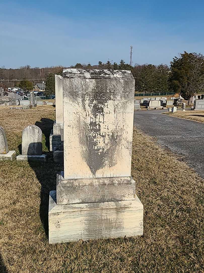 Alfred G. Dell's grave. Photo 2
