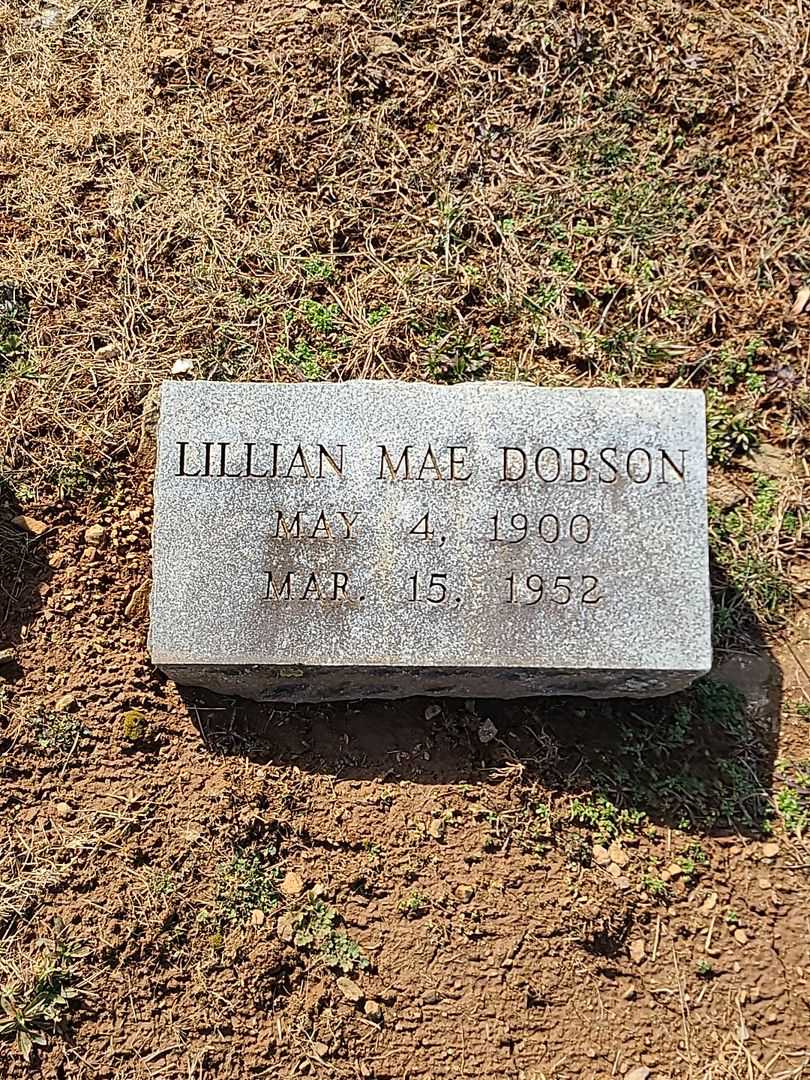 Lillian Mae Dobson's grave. Photo 3