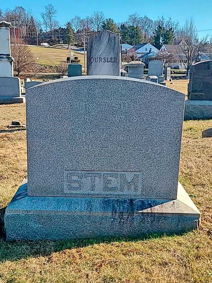 John A. Stem's grave. Photo 3