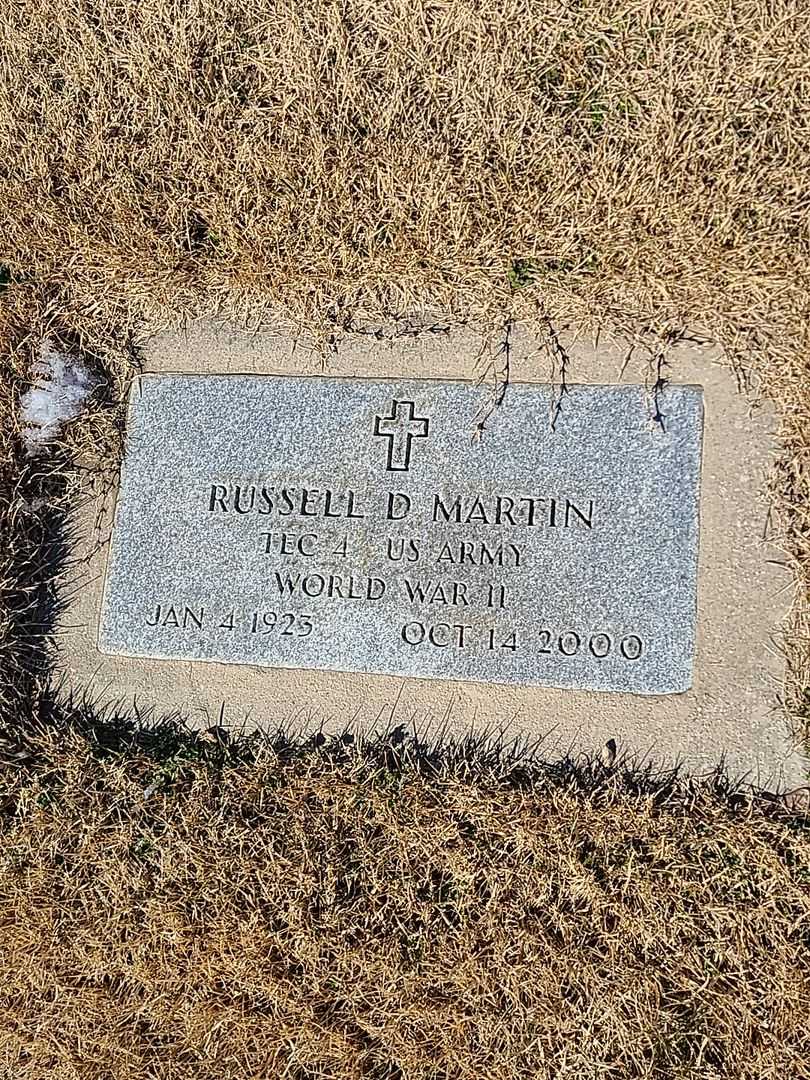 Russell David Martin's grave. Photo 3