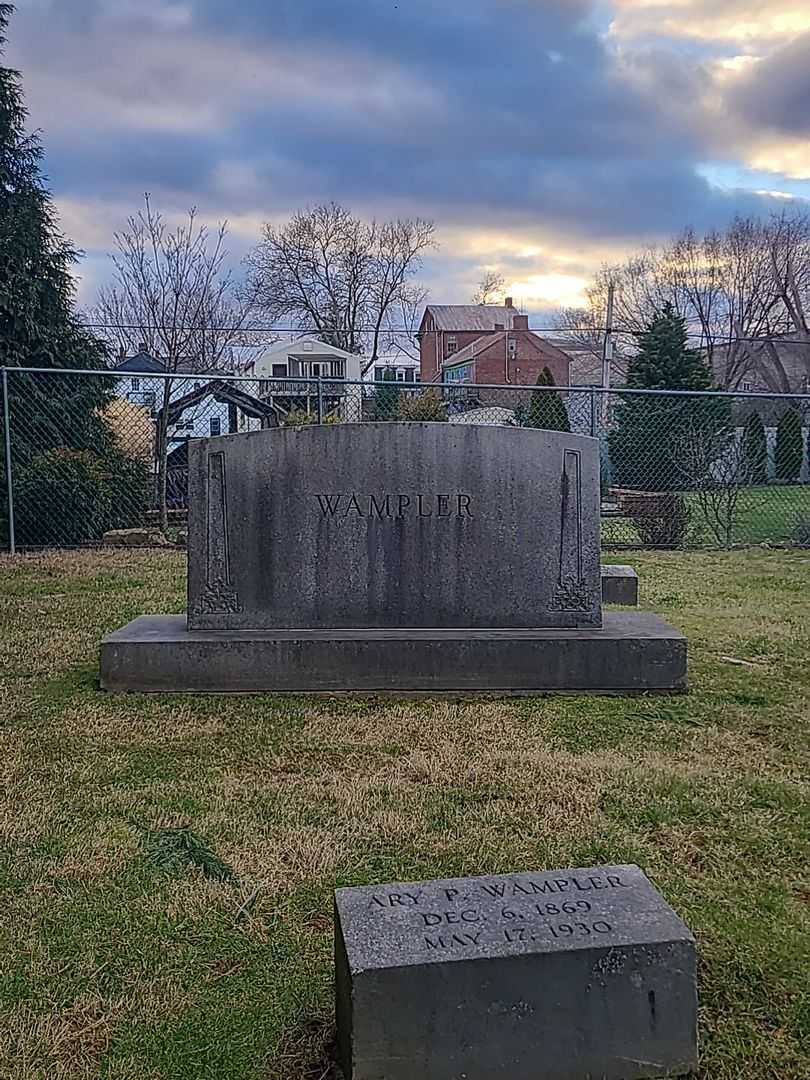 Atlee W. Wampler Junior's grave. Photo 1