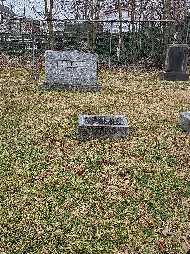 Blanche B. Myers's grave. Photo 2