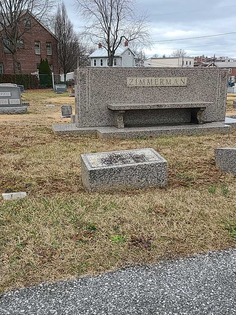 Annie Zimmerman's grave. Photo 2