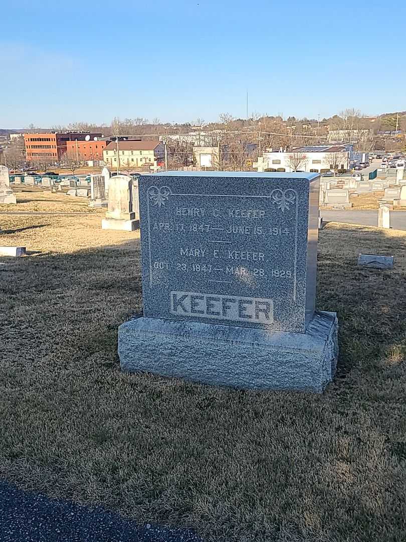 Henry C. Keefer's grave. Photo 1