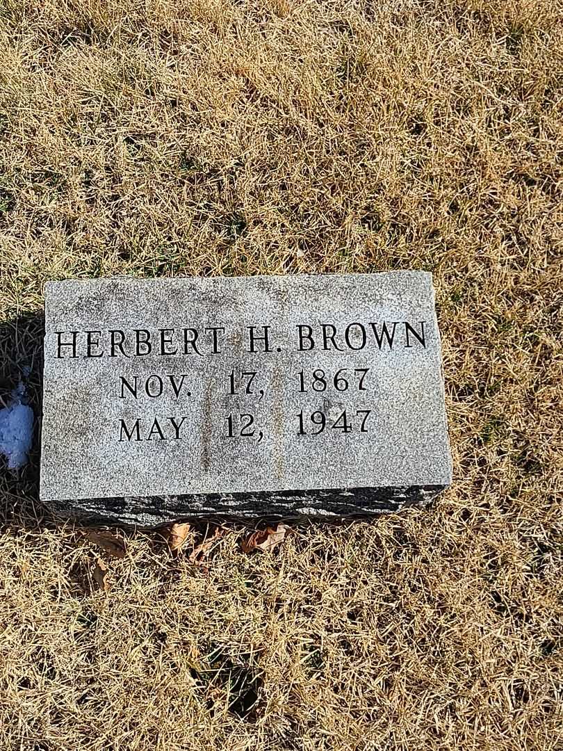 Robert H. Brown's grave. Photo 1