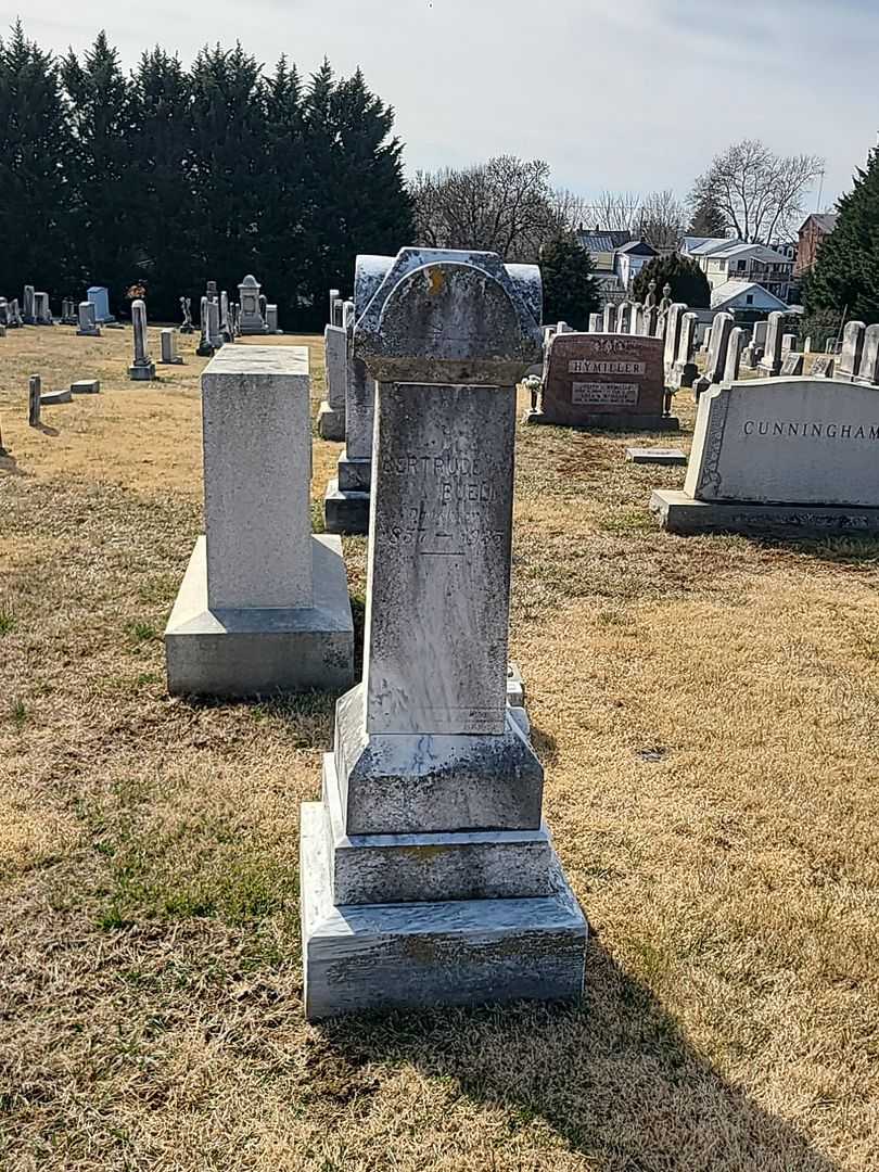 Gertrude A. Buell's grave. Photo 1