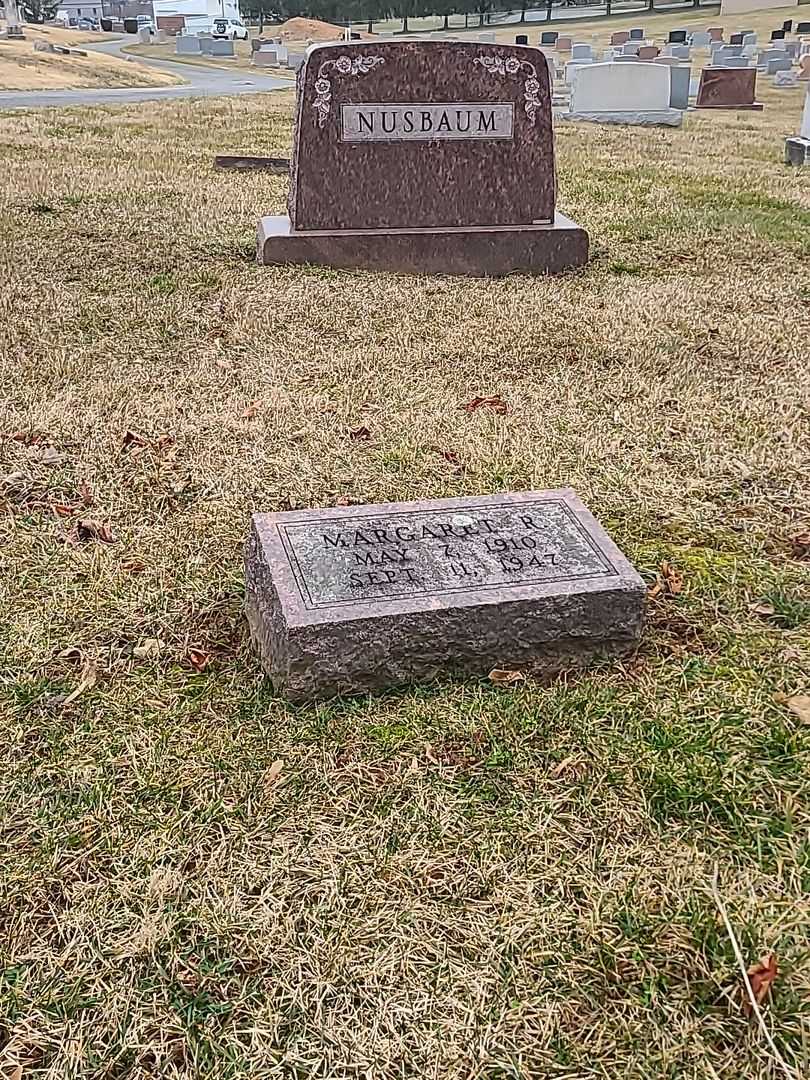 Margaret R. Nusbaum's grave. Photo 2