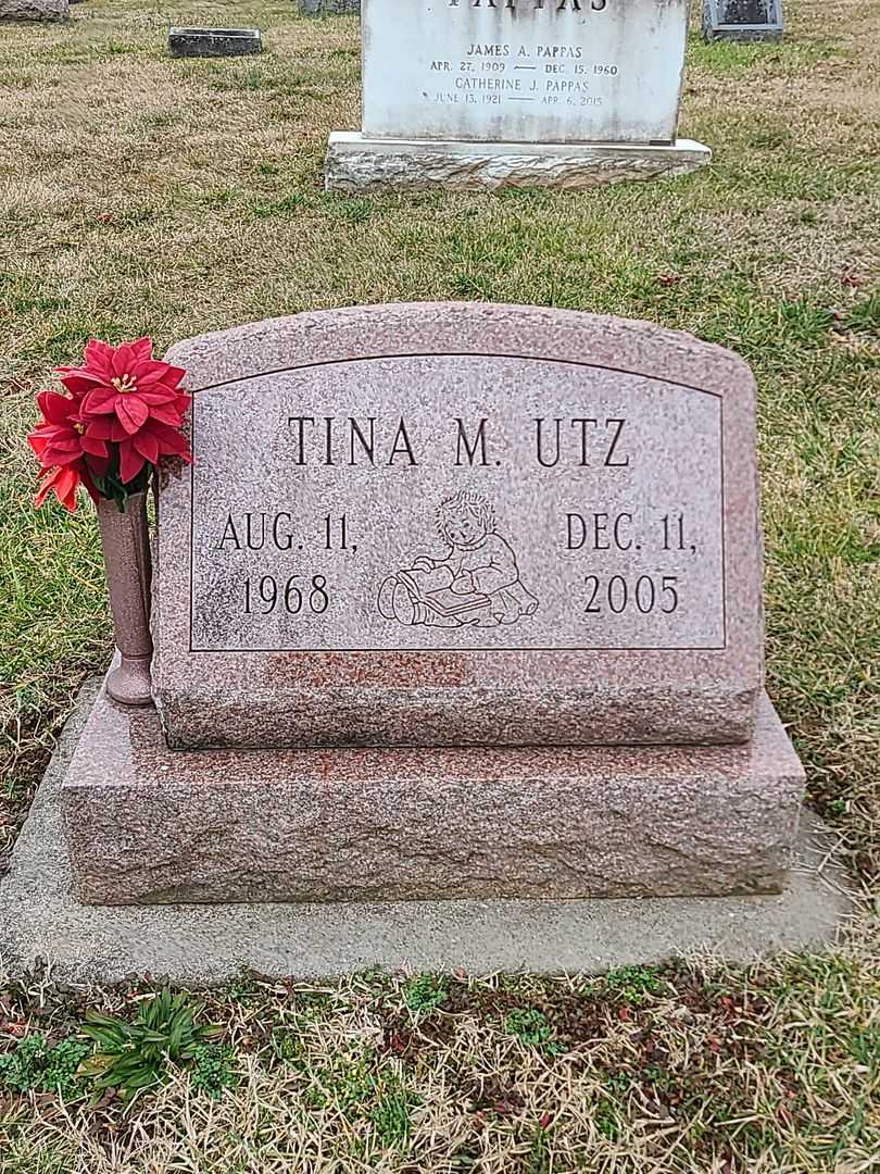 Tina M. Utz's grave. Photo 3