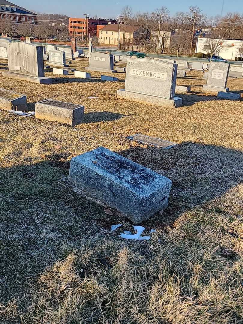 Kate Bacon Lewis's grave. Photo 2