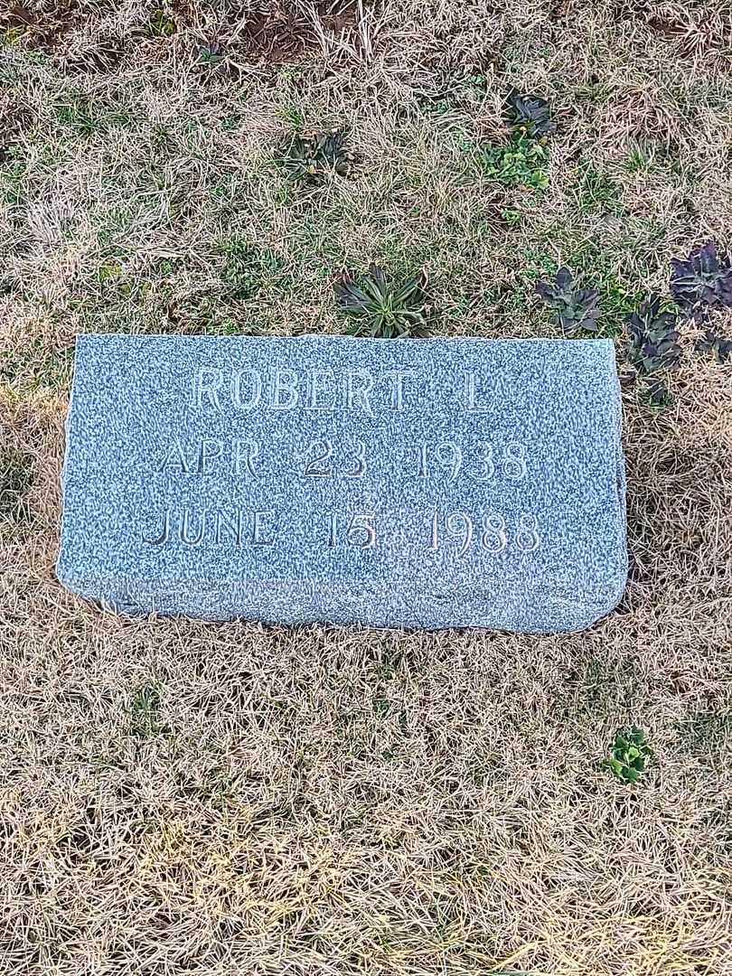 Robert L. Jordan's grave. Photo 4