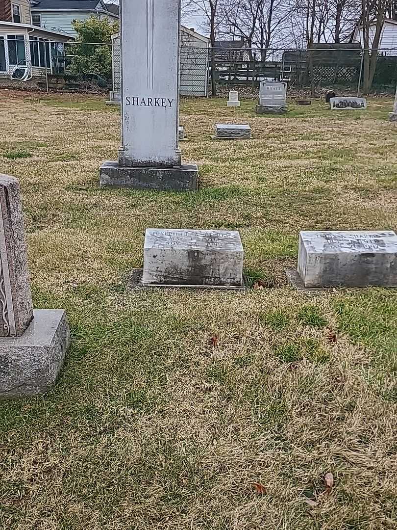 Josephine B. Sharkey's grave. Photo 2