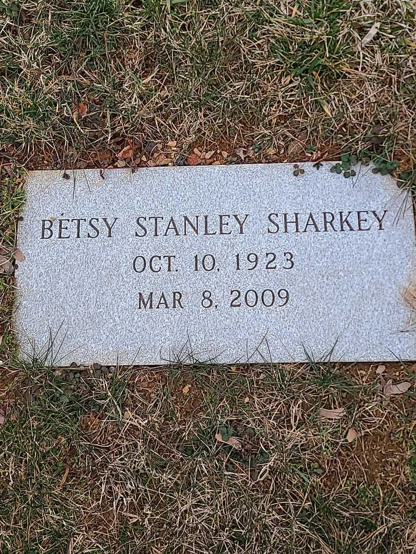 Betsy Stanley Sharkey's grave. Photo 3